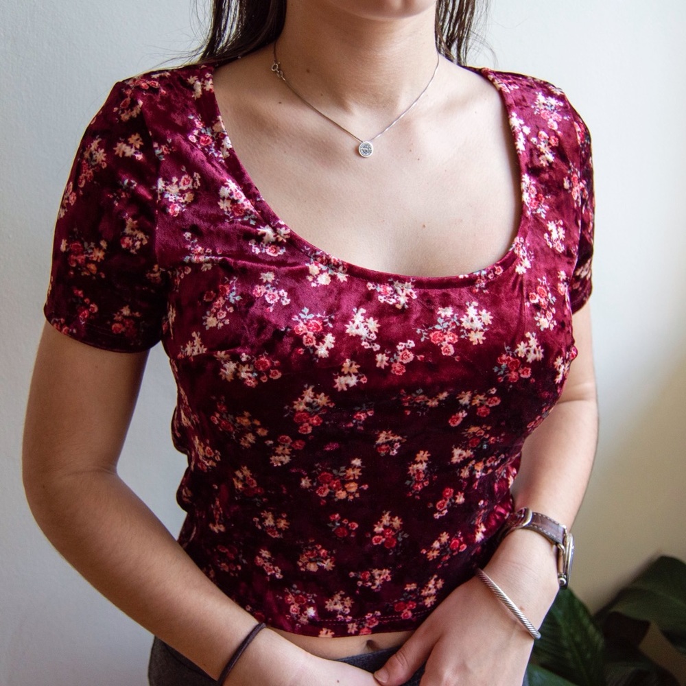 Forever 21 velvet crop top